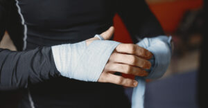 image of a woman with a broken hand